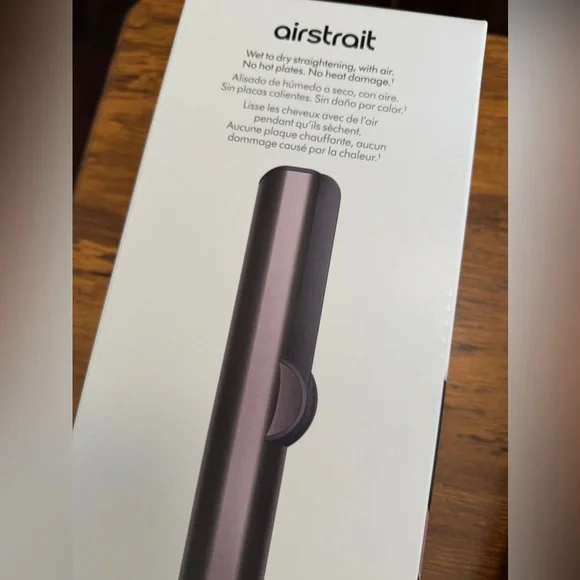 Dyson Hair Tool in Metallic Purple Jasper Plum - Picture 6 of 6